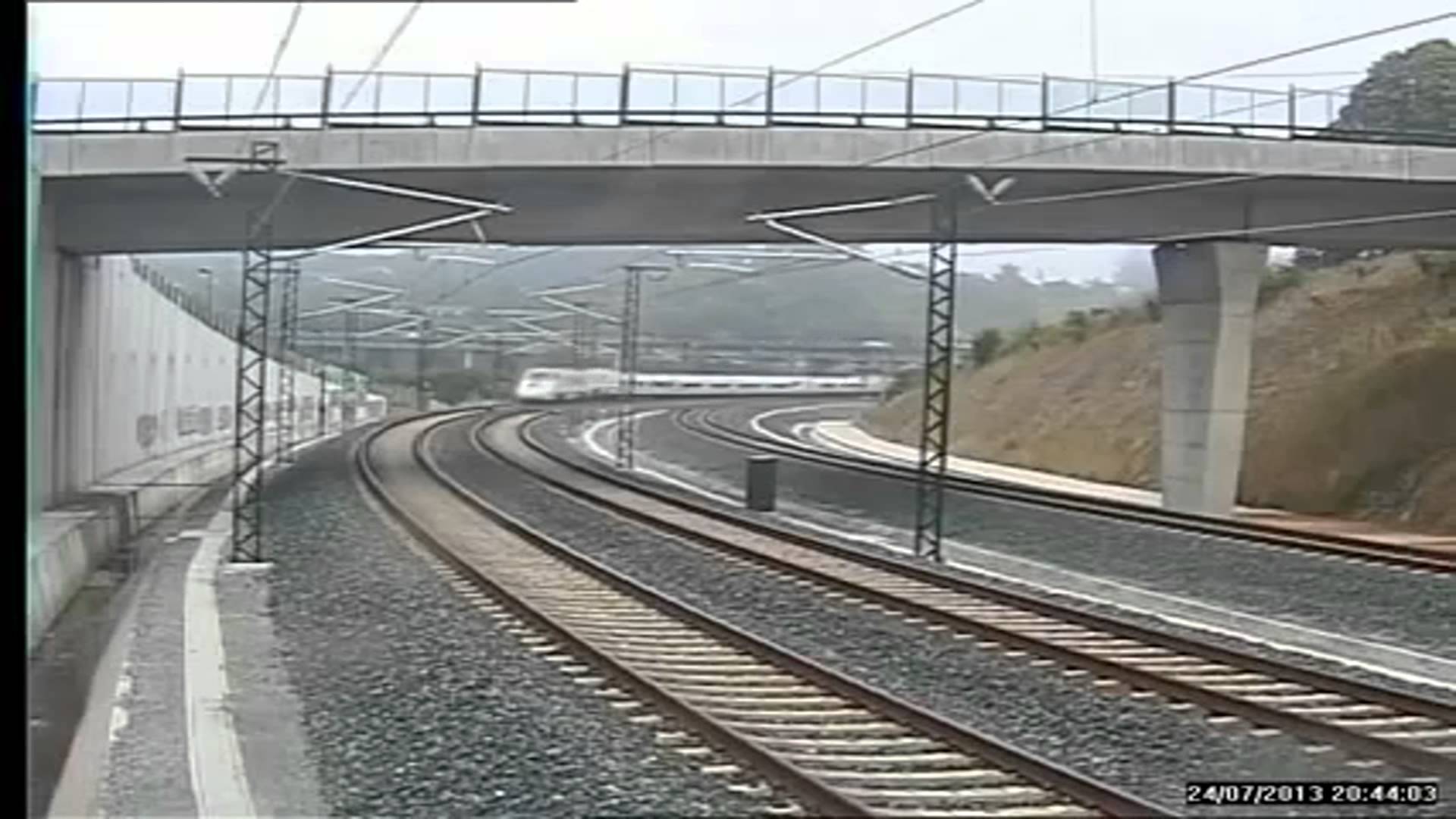 Vista da entrada do Alvia 04155 na curva de Angrois (captura de vídeo)